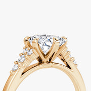Radiant Cut - Plain Band - Cluster Ring - 18 K Gold